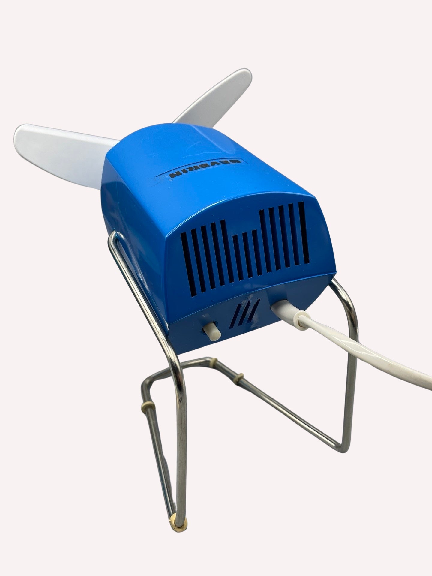 TISCHVENTILATOR SCHWENKBAR VINTAGE SEVERIN 3710 BLAU
